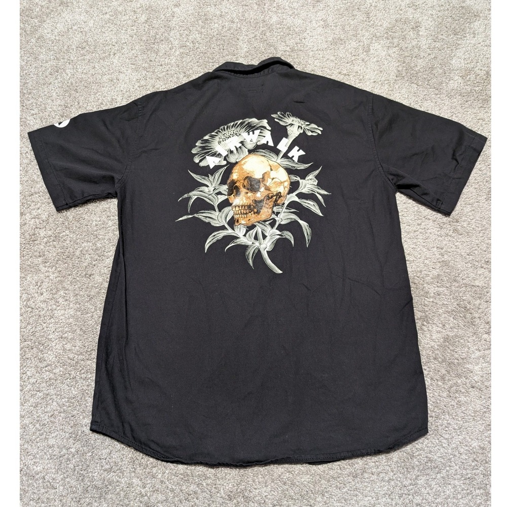 Airwalk Shirt Mens Medium Black Skull Graphic Short‎ Sleeve Snap Button Skater